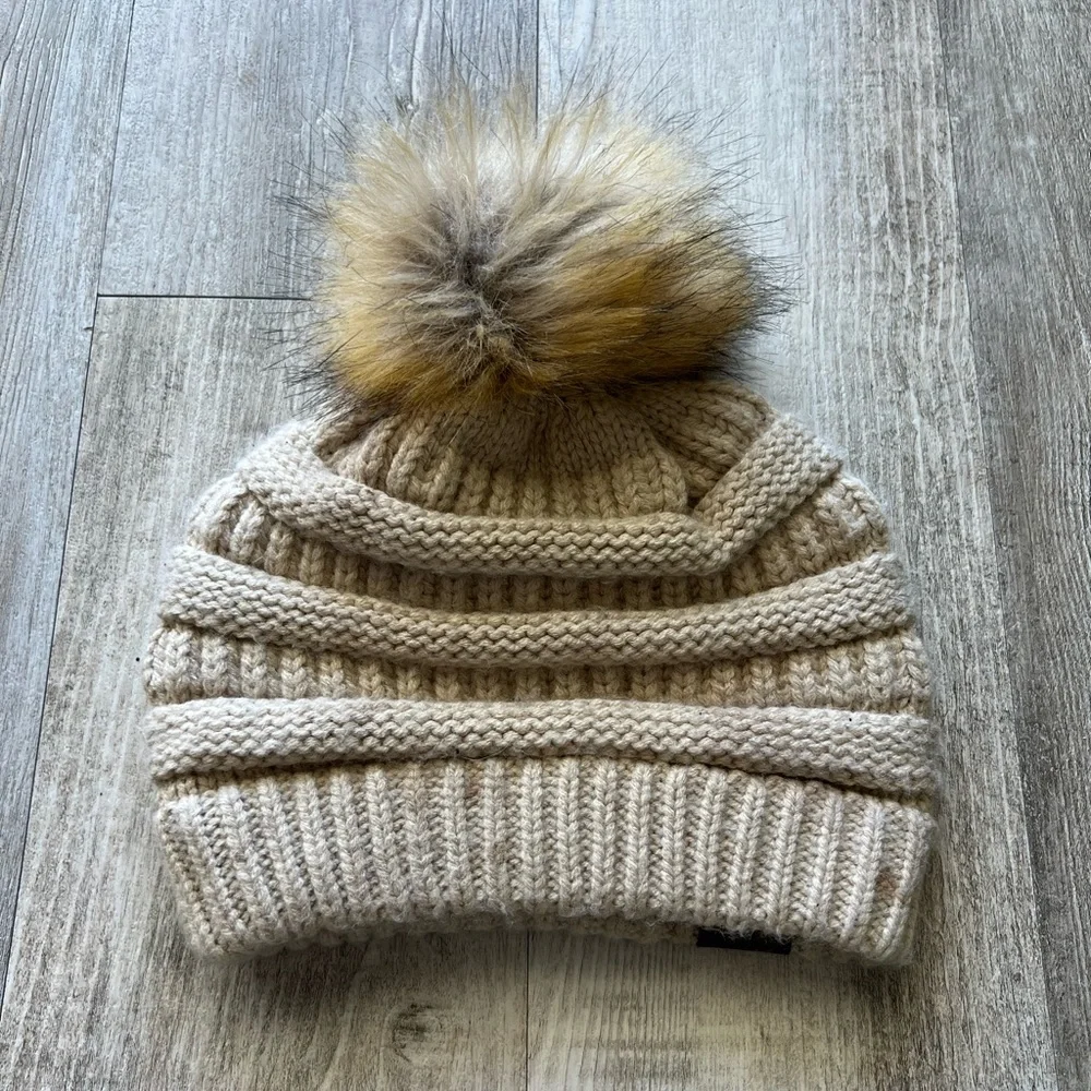 CC Beige Cable Knit Pom Pom Beanie Faux Fur Winter Hat Chunky OS
